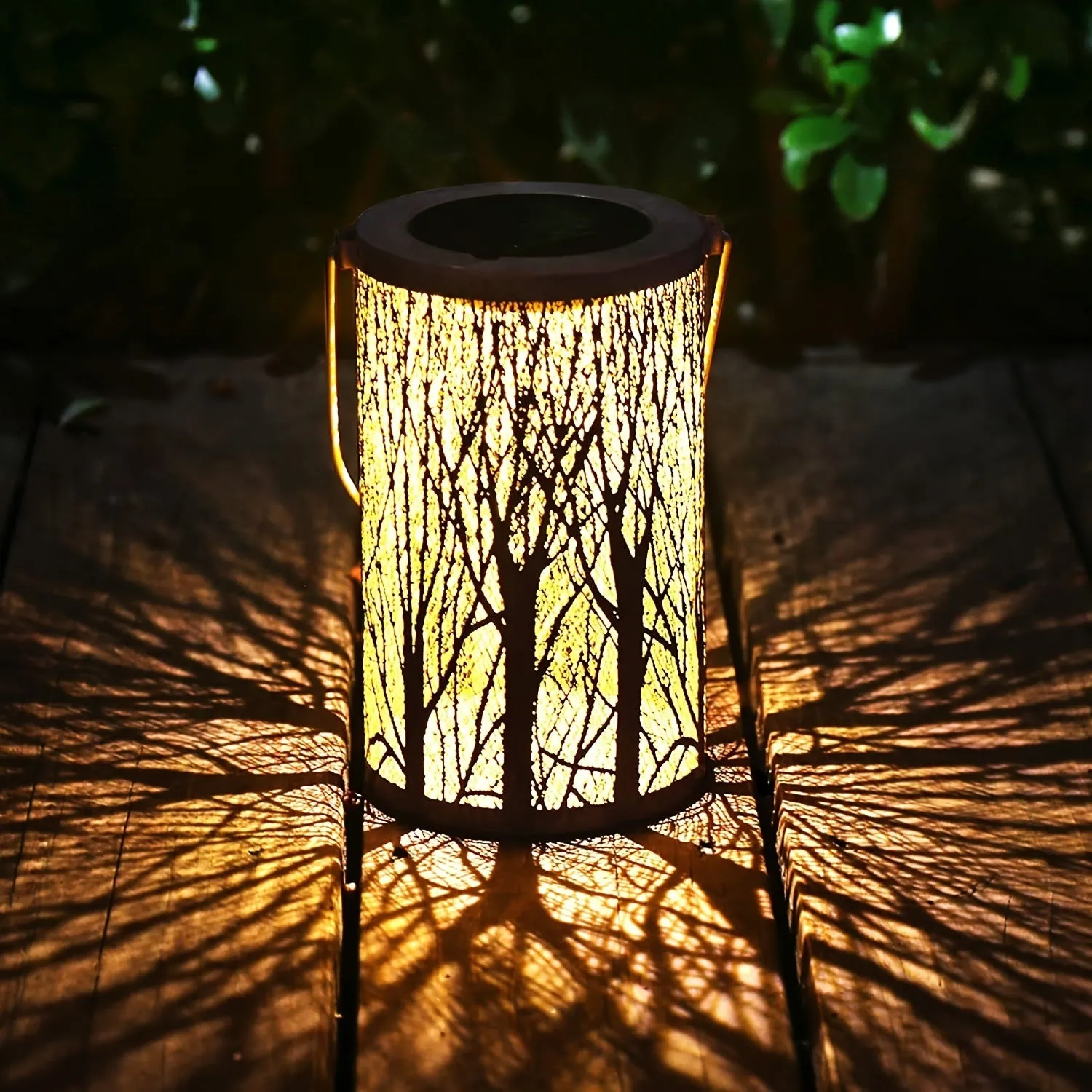 1PCS Outdoor Solar Hanging Lantern Lights, 5-Trees Hollowed-Out Metal Decor Lantern, LED Decorative Garden Light, Delicate Garden Decoration For Patio, Yard, Pathway, Landscape