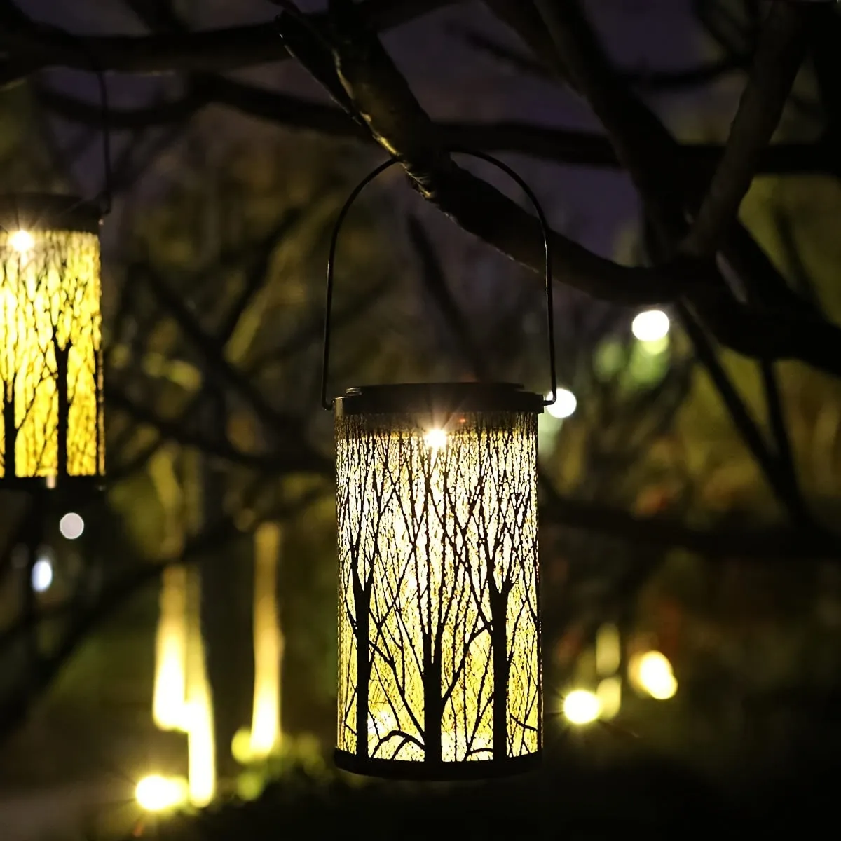 1PCS Outdoor Solar Hanging Lantern Lights, 5-Trees Hollowed-Out Metal Decor Lantern, LED Decorative Garden Light, Delicate Garden Decoration For Patio, Yard, Pathway, Landscape