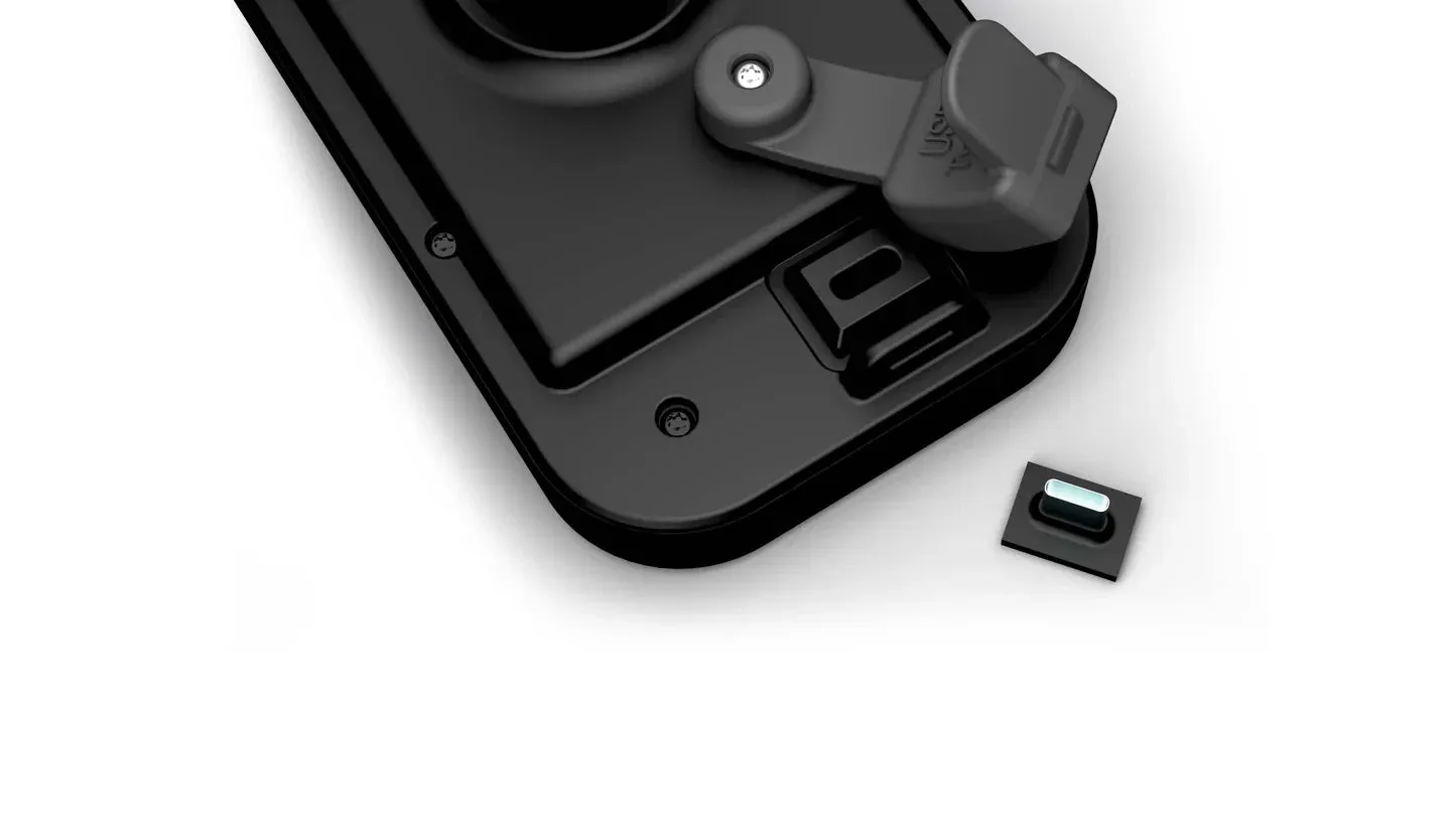 AIM Mychron 6 1T with M10 Water Temperature Sensor