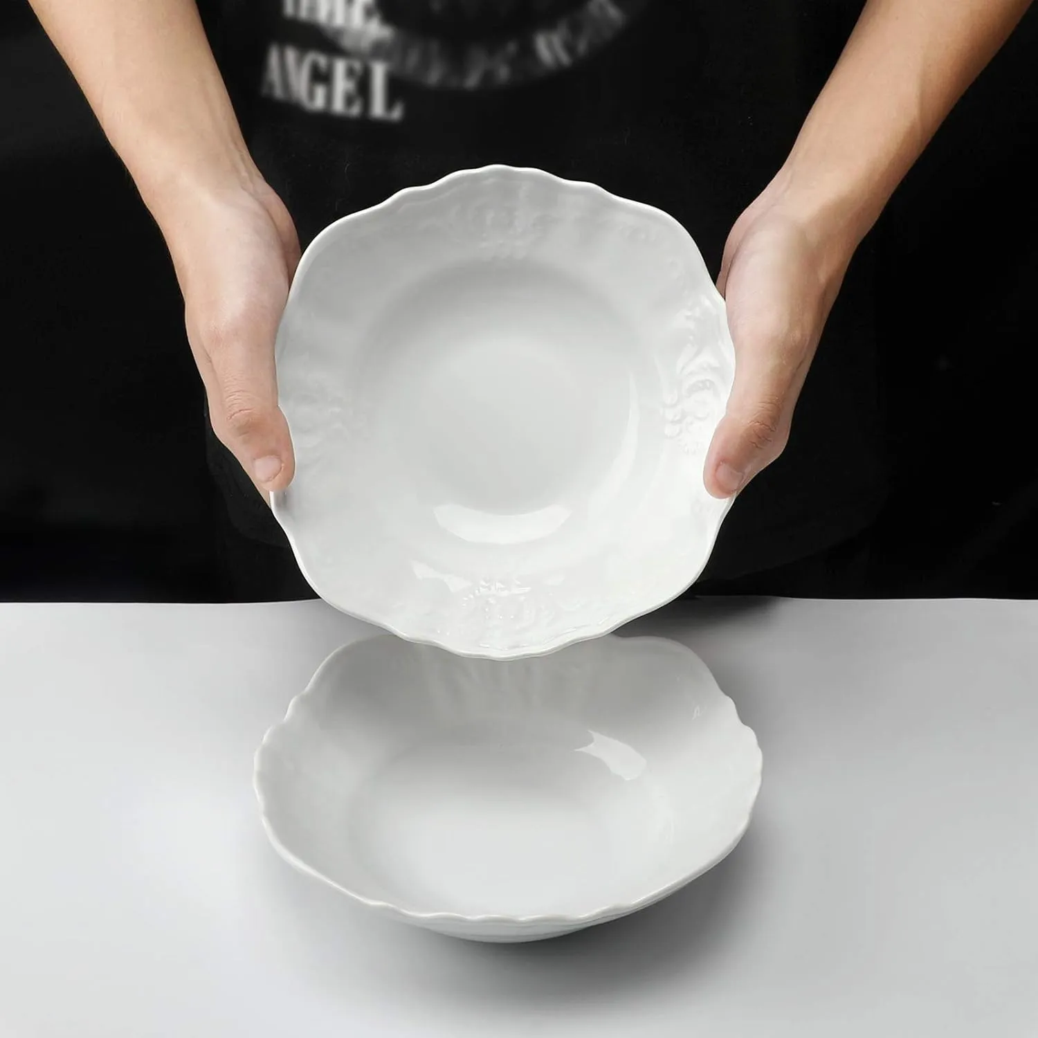 amhomel Porcelain Bowls, 19 Ounce Ceramic Shallow Serving Bowls for Salad, Pasta, Soup and Fruit, Microwave & Dishwasher Safe, Set of 2(White, 7 Inch)