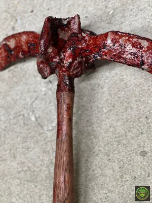 Double Vertebra Axe Prop