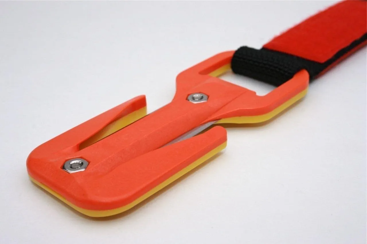 EEZYCUT Trilobite Webbing and Line Knife - Belt Mounted
