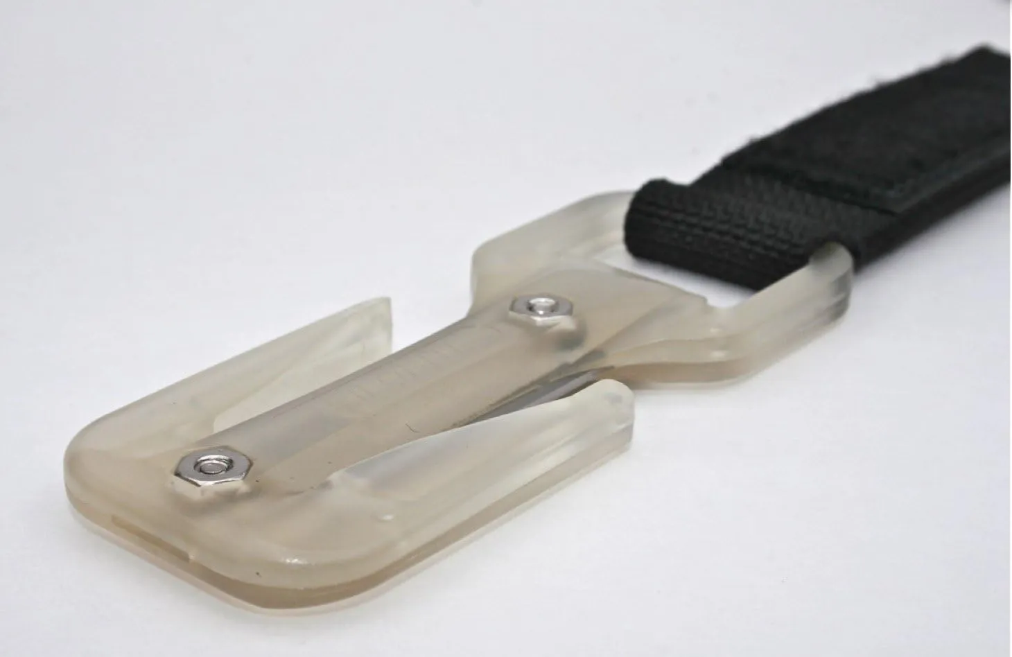 EEZYCUT Trilobite Webbing and Line Knife - Belt Mounted