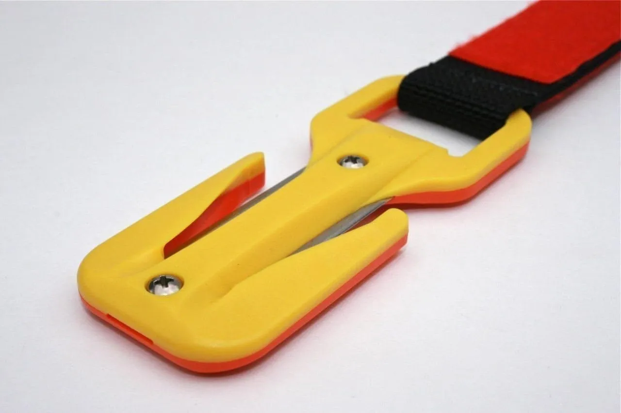 EEZYCUT Trilobite Webbing and Line Knife - Belt Mounted