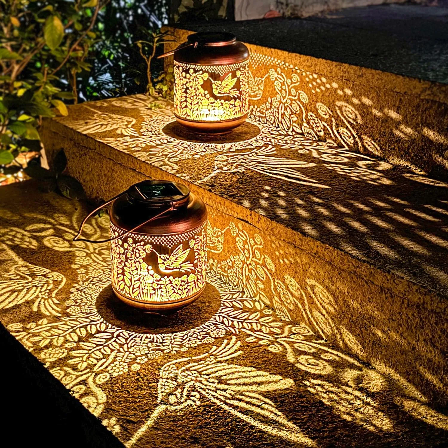Fathers Day Gifts Hummingbird Solar Lanterns Outdoor Waterproof Hanging Solar Lights Hummingbird Gifts for Women Men Metal Bird Decorative LED Lanterns for Yard, Patio, Lawn, Pathway, Garden Decor
