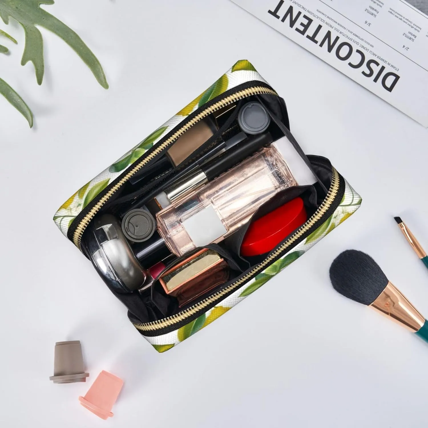 Fresh Tropical Lemons Toiletry Pouch, Travel-Friendly Makeup Organizer For Makeup Brushes, Lipsticks