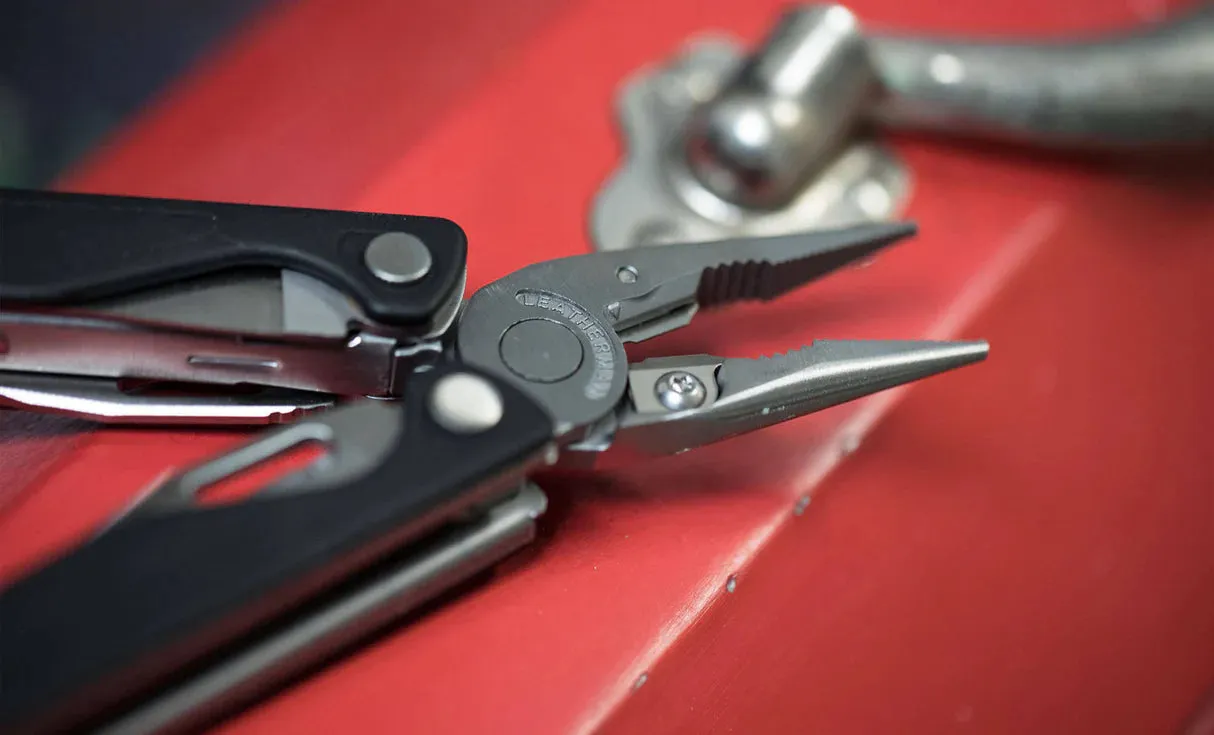 Leatherman Charge  Multi-Tool (Stainless Steel w/ Nylon Sheath) (Customised)