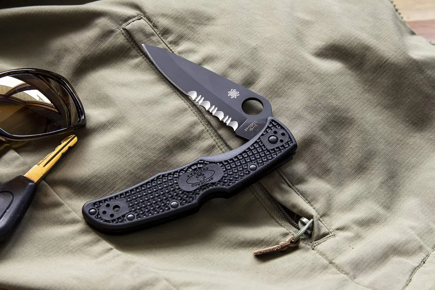 Spyderco Endura 4 Lightweight Signature Knife with 3.80" VG-10 Steel Blade and Gray FRN Handle - PlainEdge - C10FPGY