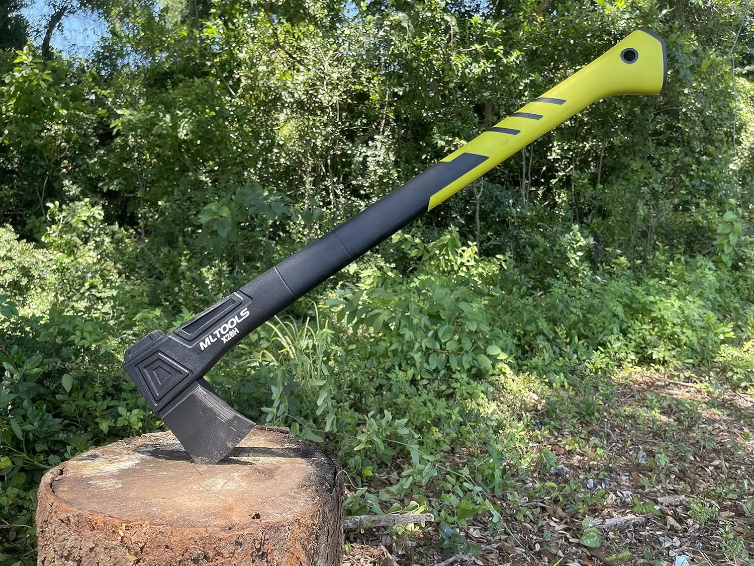 Universal Camping Hatchet X28H - Survival Hatchet, Fiberglass Ergonomic Handle, Carbon Steel Head - Torque, Weatherproof Survival Axes and Hatchets - Non-Slip - Protection Guard, Lock - 28”