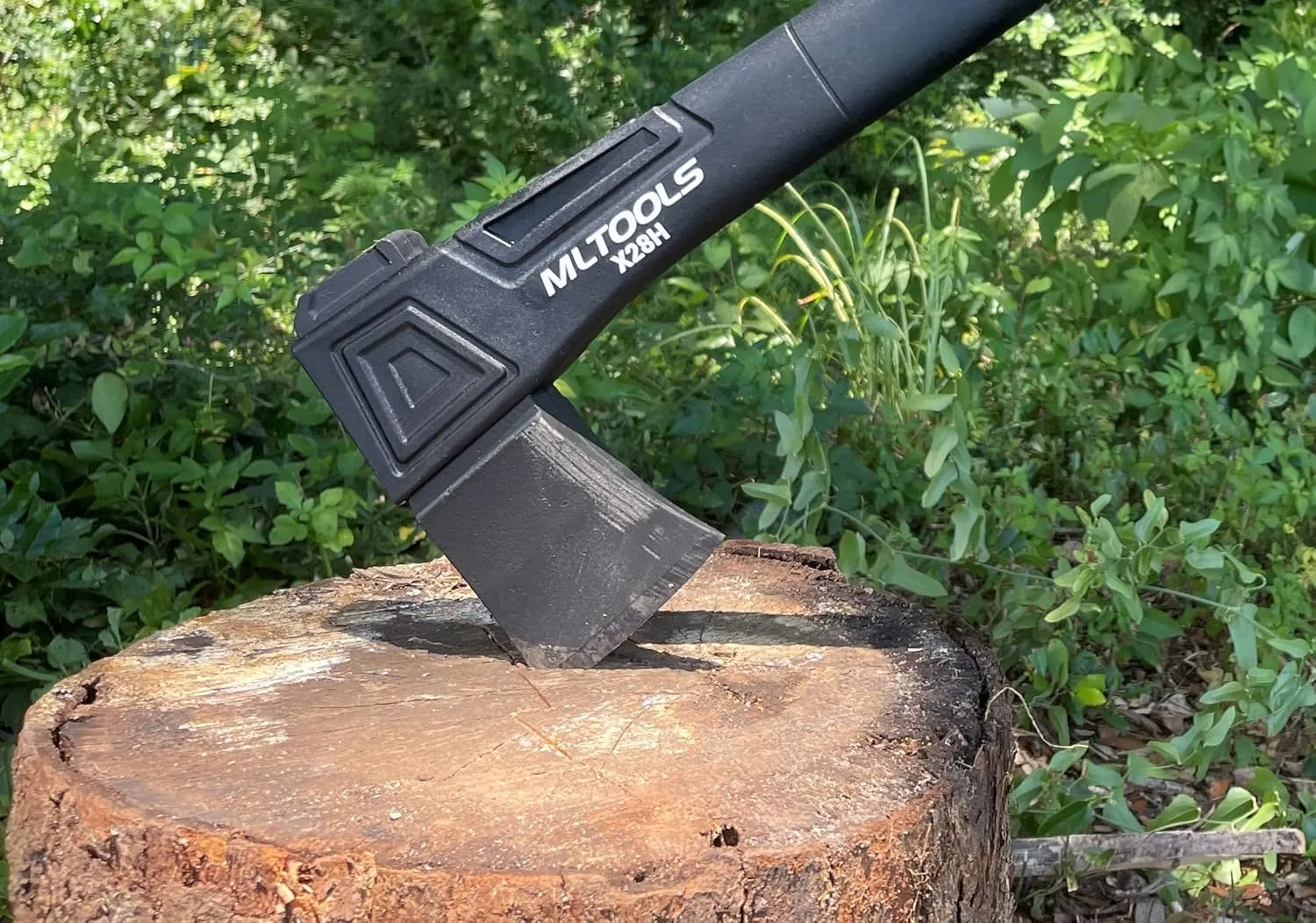 Universal Camping Hatchet X28H - Survival Hatchet, Fiberglass Ergonomic Handle, Carbon Steel Head - Torque, Weatherproof Survival Axes and Hatchets - Non-Slip - Protection Guard, Lock - 28”